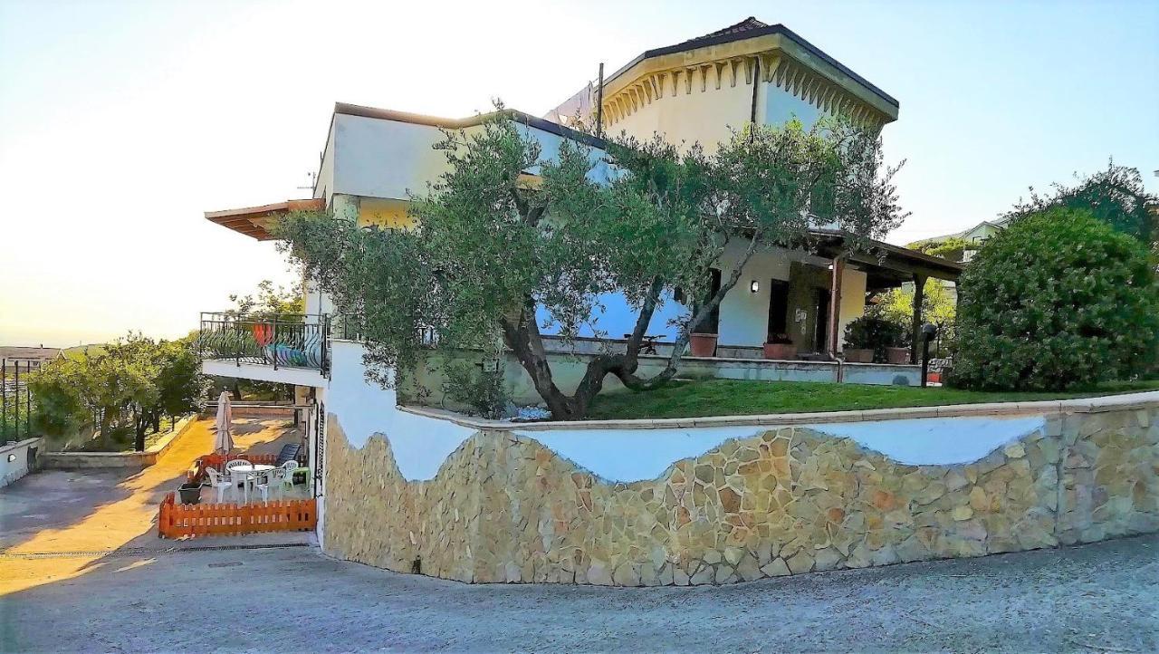 B&B Maison Villa Vittorio Avella Exterior photo